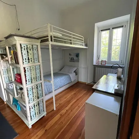 La Reggia Di Famiglia בית הארחה 4*