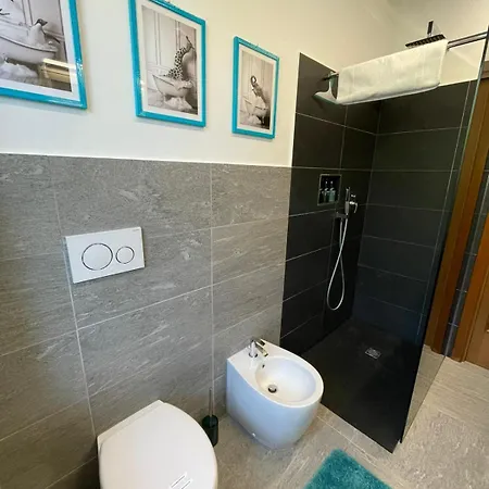 Pensión La Reggia Di Famiglia 4*