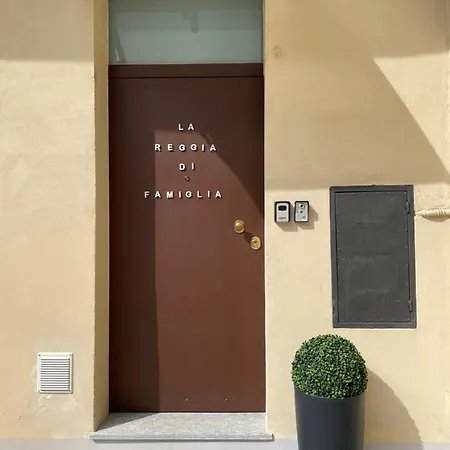 Apartment La Reggia Di Famiglia